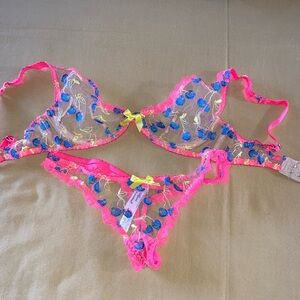VS 32B Agent Provocateur